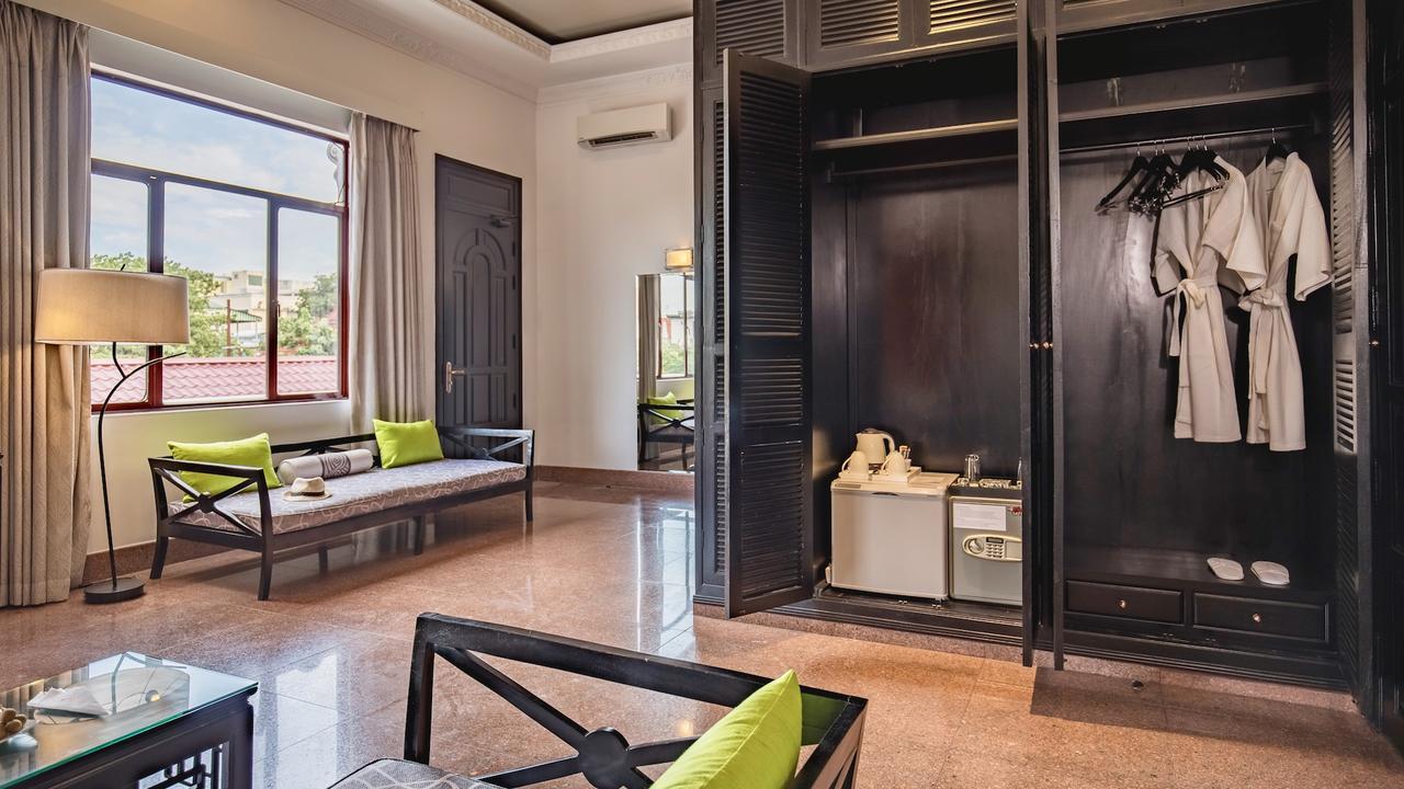 White Mansion 白色公馆 Phnom Penh Exterior foto