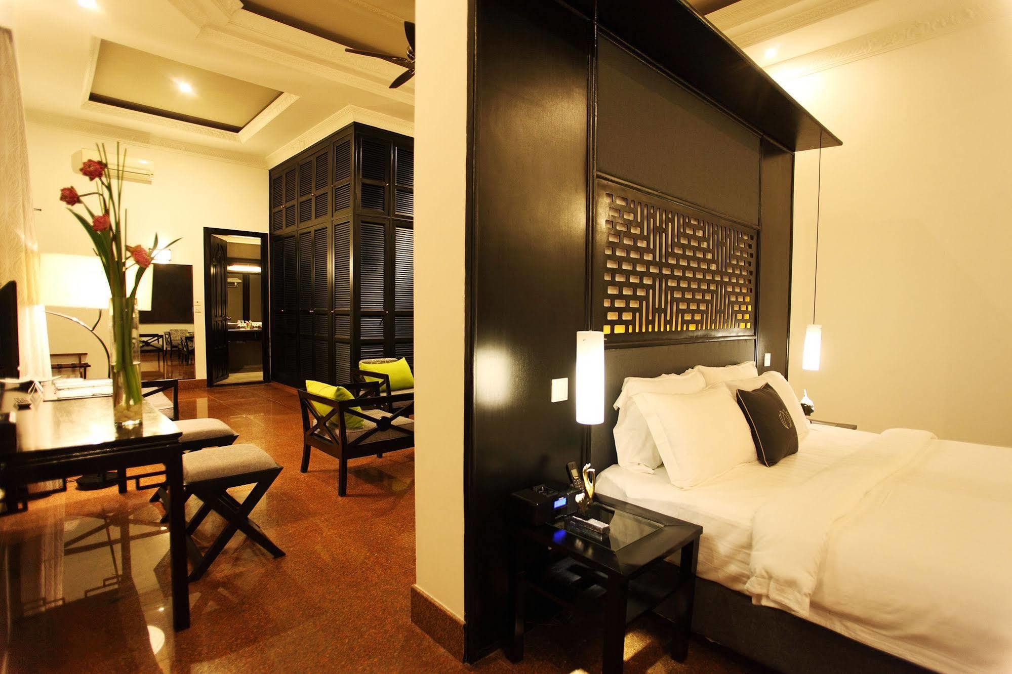 White Mansion 白色公馆 Phnom Penh Exterior foto