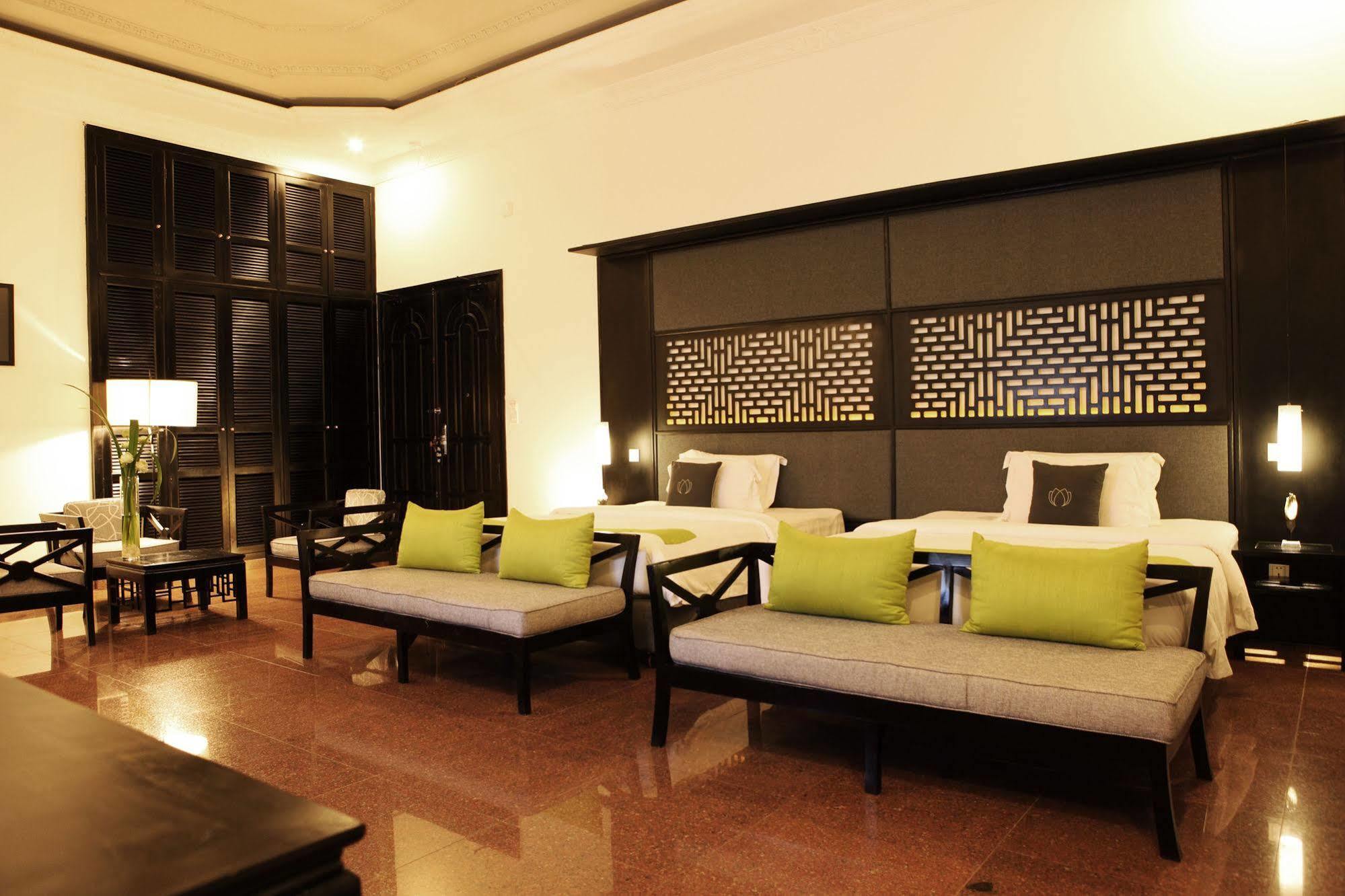 White Mansion 白色公馆 Phnom Penh Exterior foto