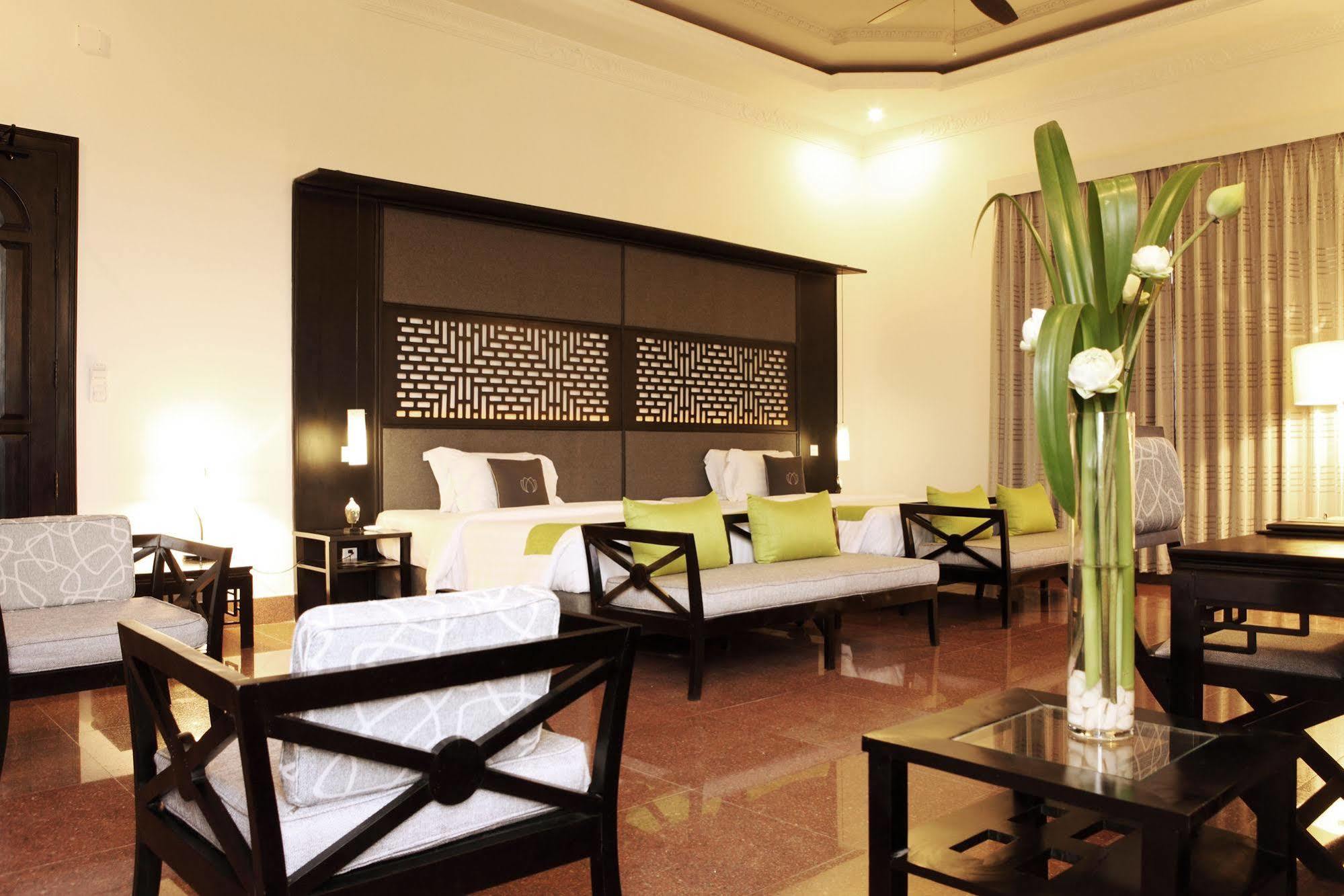 White Mansion 白色公馆 Phnom Penh Exterior foto
