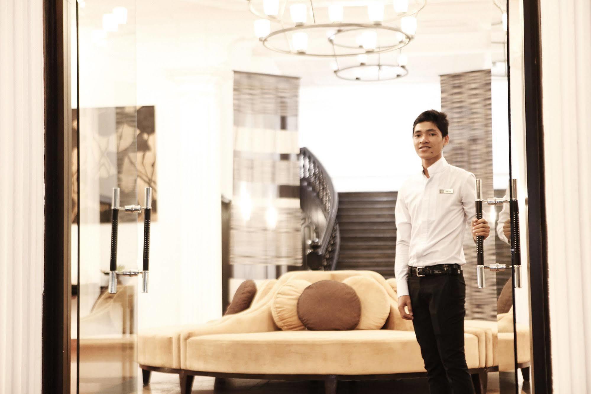 White Mansion 白色公馆 Phnom Penh Exterior foto
